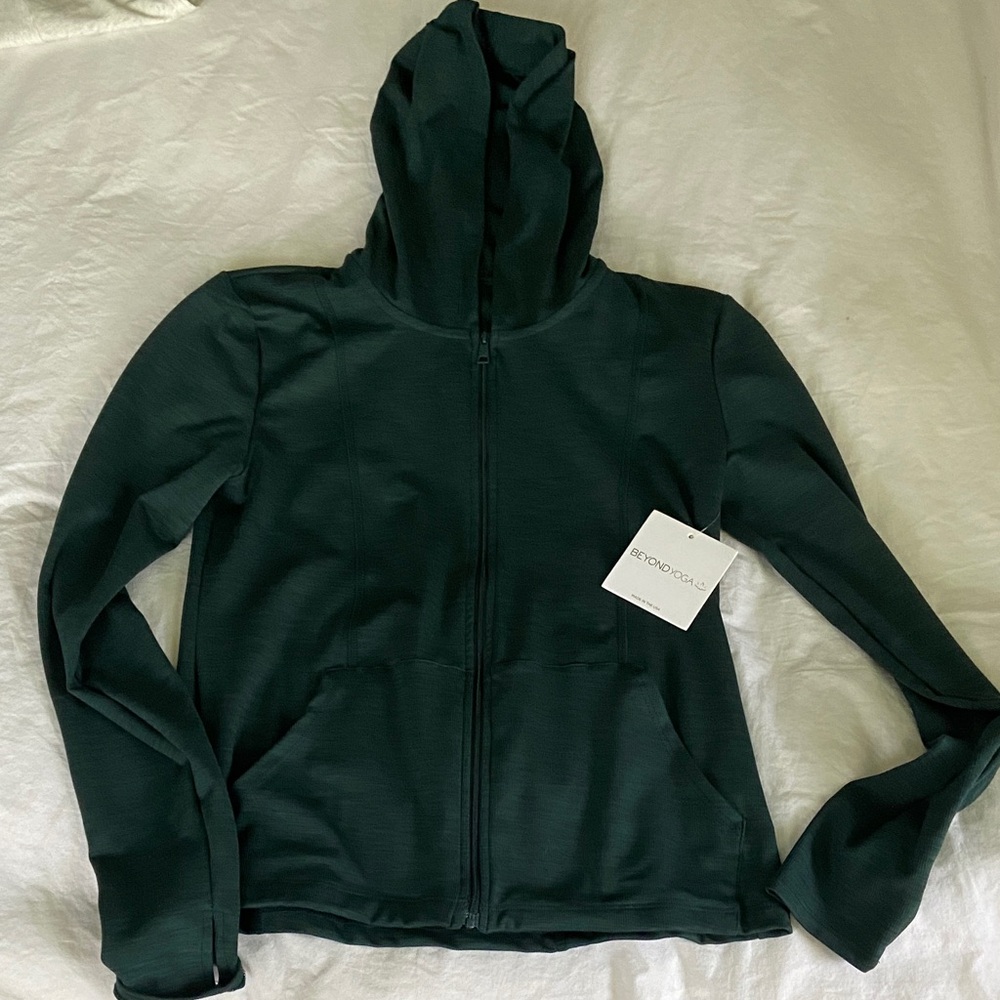🆕 Beyond Yoga Zip-Up Hoodie in Dk Spruce Green Size Medium Style HR2229